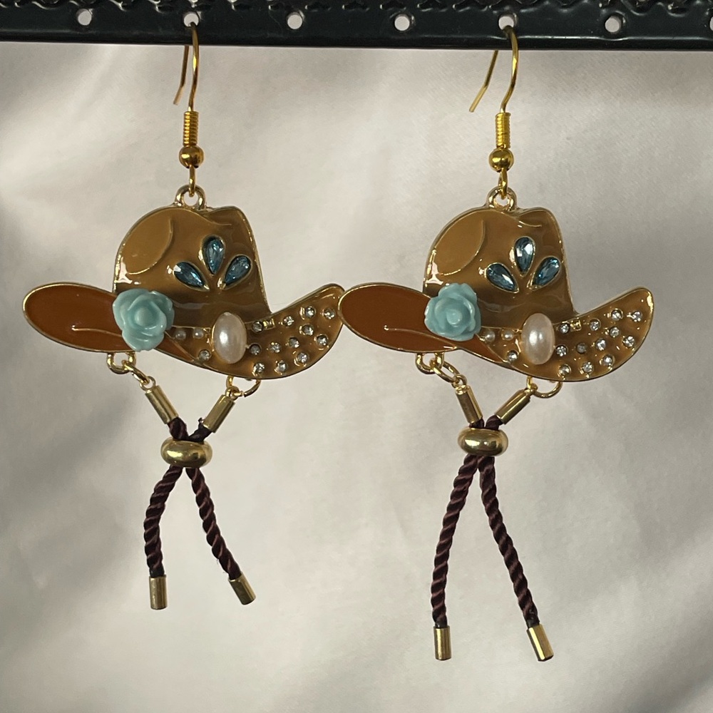 Cowgirl Hat Earrings - Picture 2 of 4